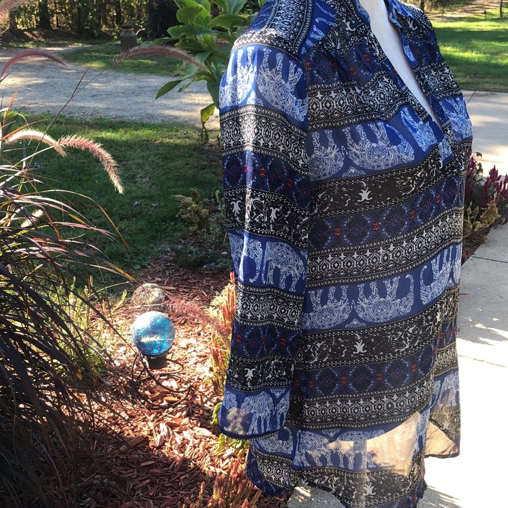 EUC Rue21 Blouse - Picture 3 of 9